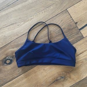 Alo sports bra